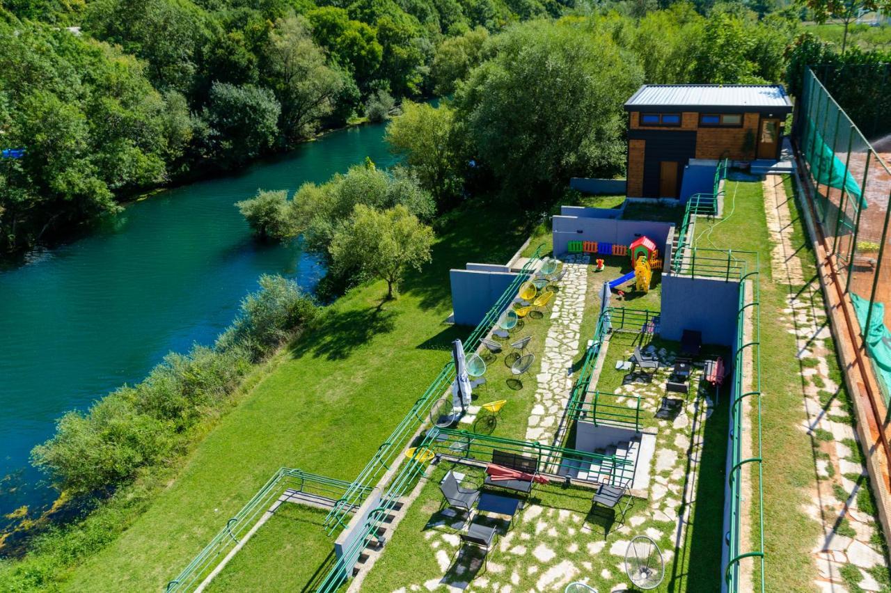 Hotel Rio Verde Pricelje Extérieur photo